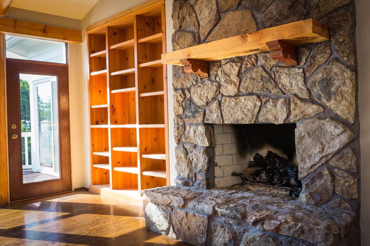 A Southwestern Inspired Villa In Spyglass Summit
