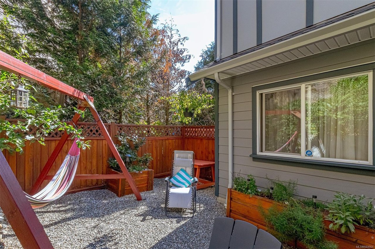 577 Kingsview Ridge