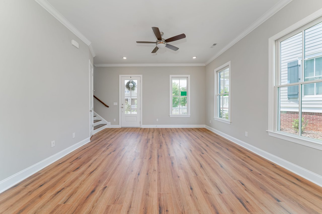 Luxury Living in the Village of Providence! 3 Bedrooms!