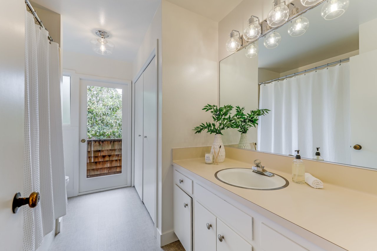 Rare Opportunity on Belvedere Island