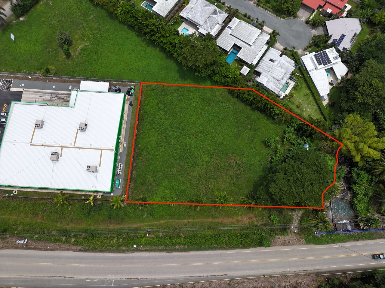 Remarkable Commercial Property in Uvita