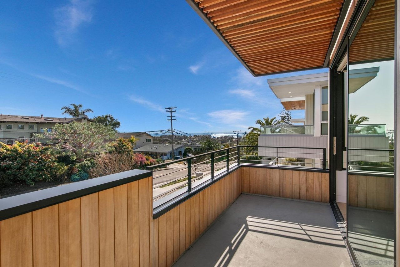 664 Cornish Dr property image