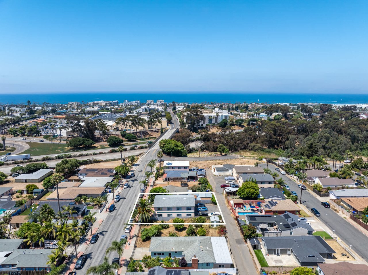 1320 Bush St | Oceanside
