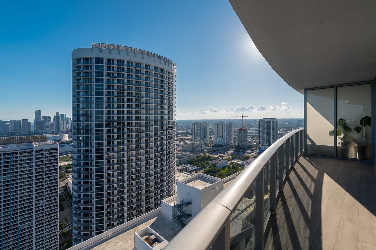 Aria on the Bay | Edgewater