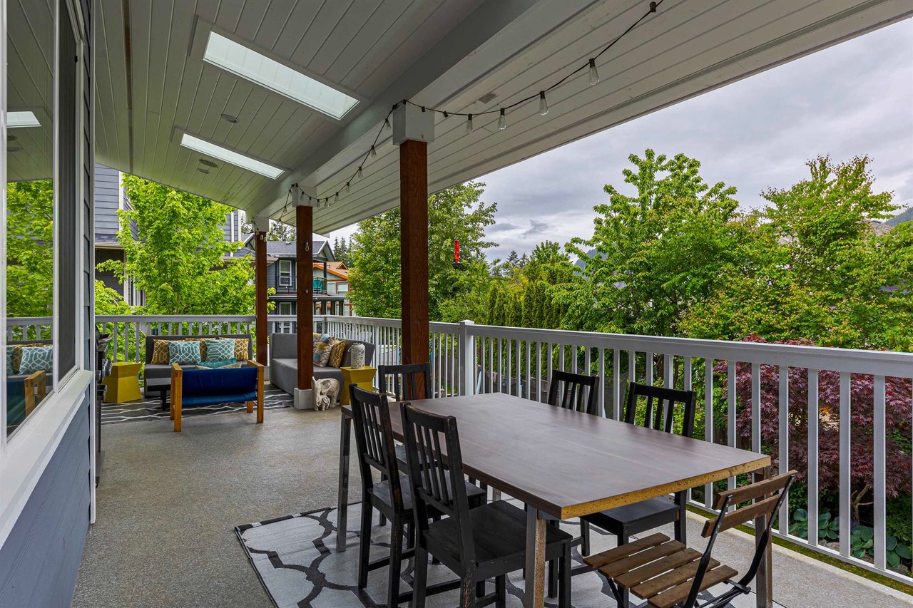 1039 Jay Cres