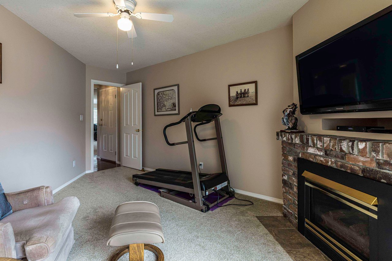 108-2513 W Bourquin Cres