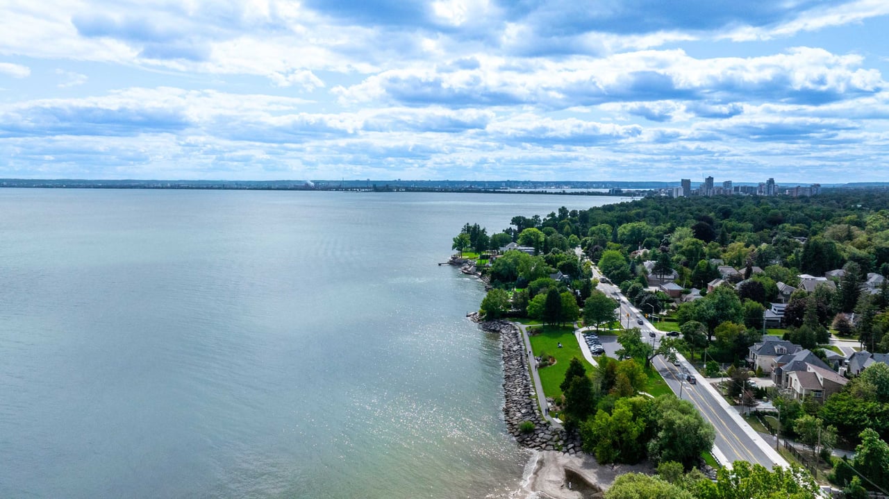 3293 Lakeshore Road, Burlington