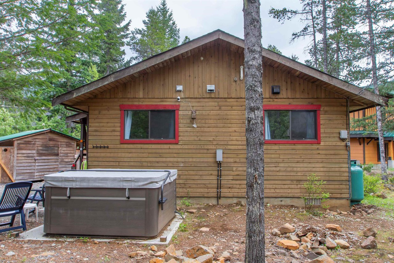 49 Pine Loop