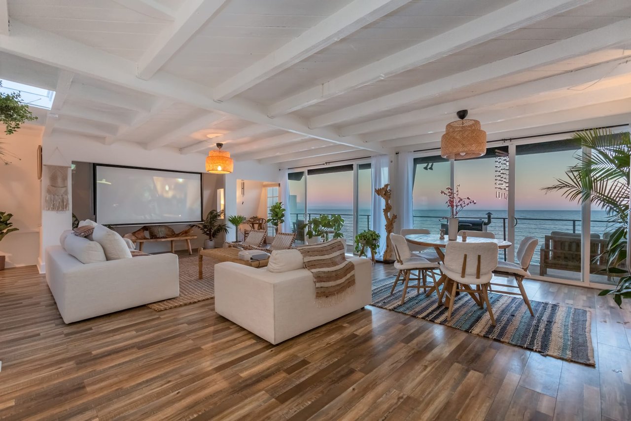 MALIBU BEACH HOUSE 48