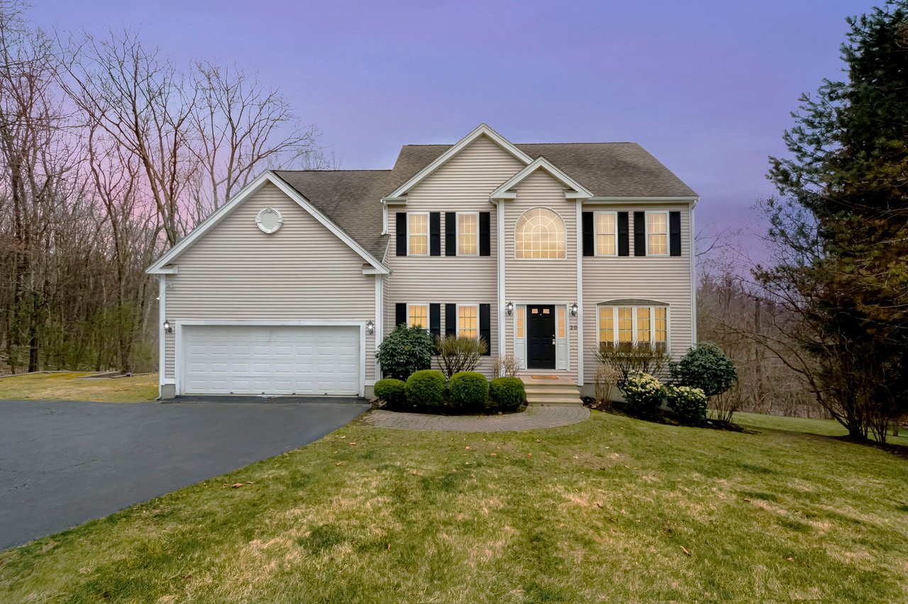 For Sale! 26 Glen Rd. Hopkinton, MA 01748