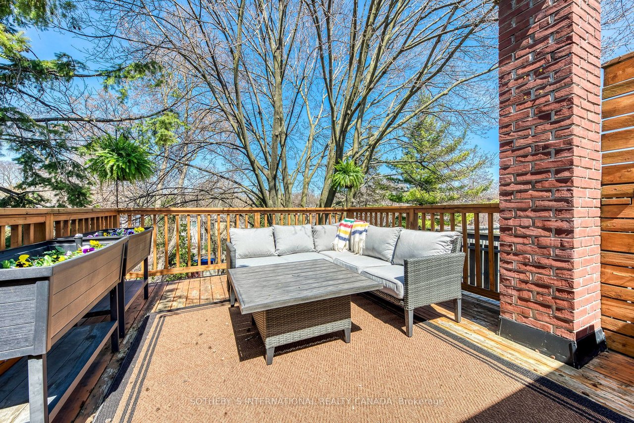 152 Riverdale Ave