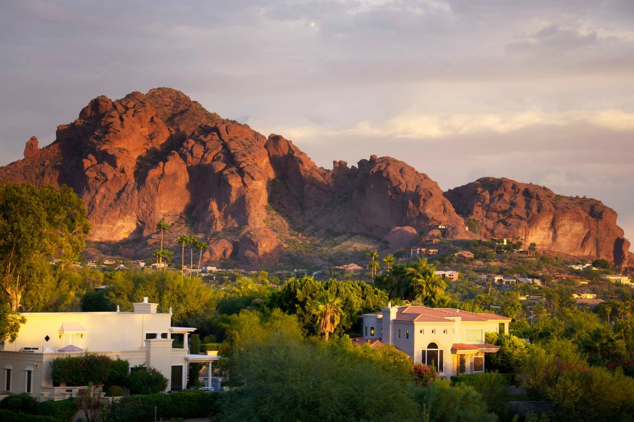 Investment Insights: Why Scottsdale Continues to Be a Hotspot for High-End Real Estate