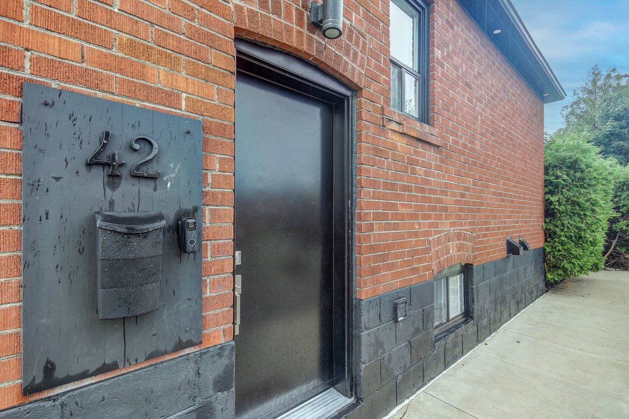 42 Bunnell Cres