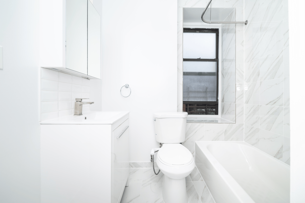 701 Ninth Avenue, Apt 4W