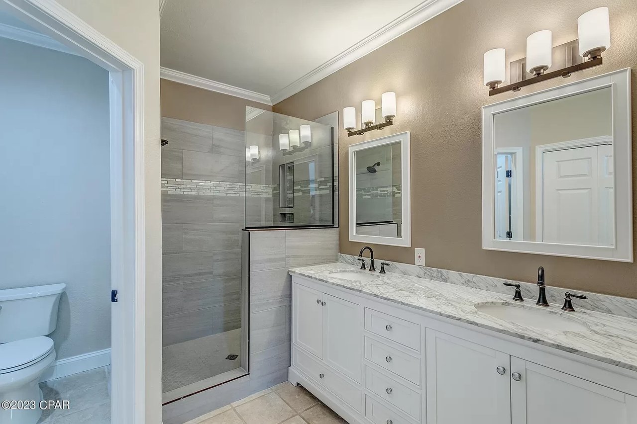 3308 Azalea Circle