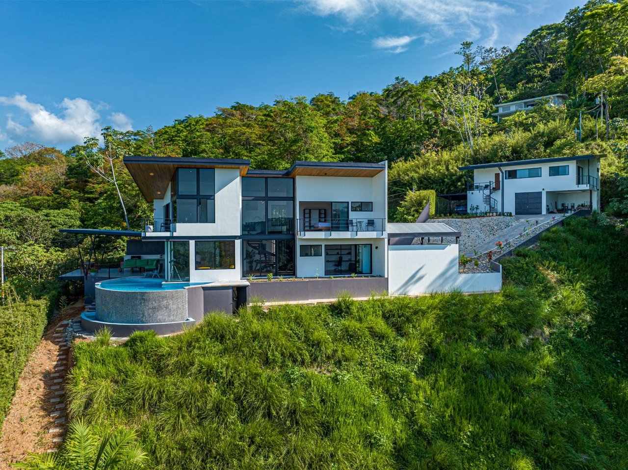 Solar Eco Estate with Guest House, Uvita, Puntarenas