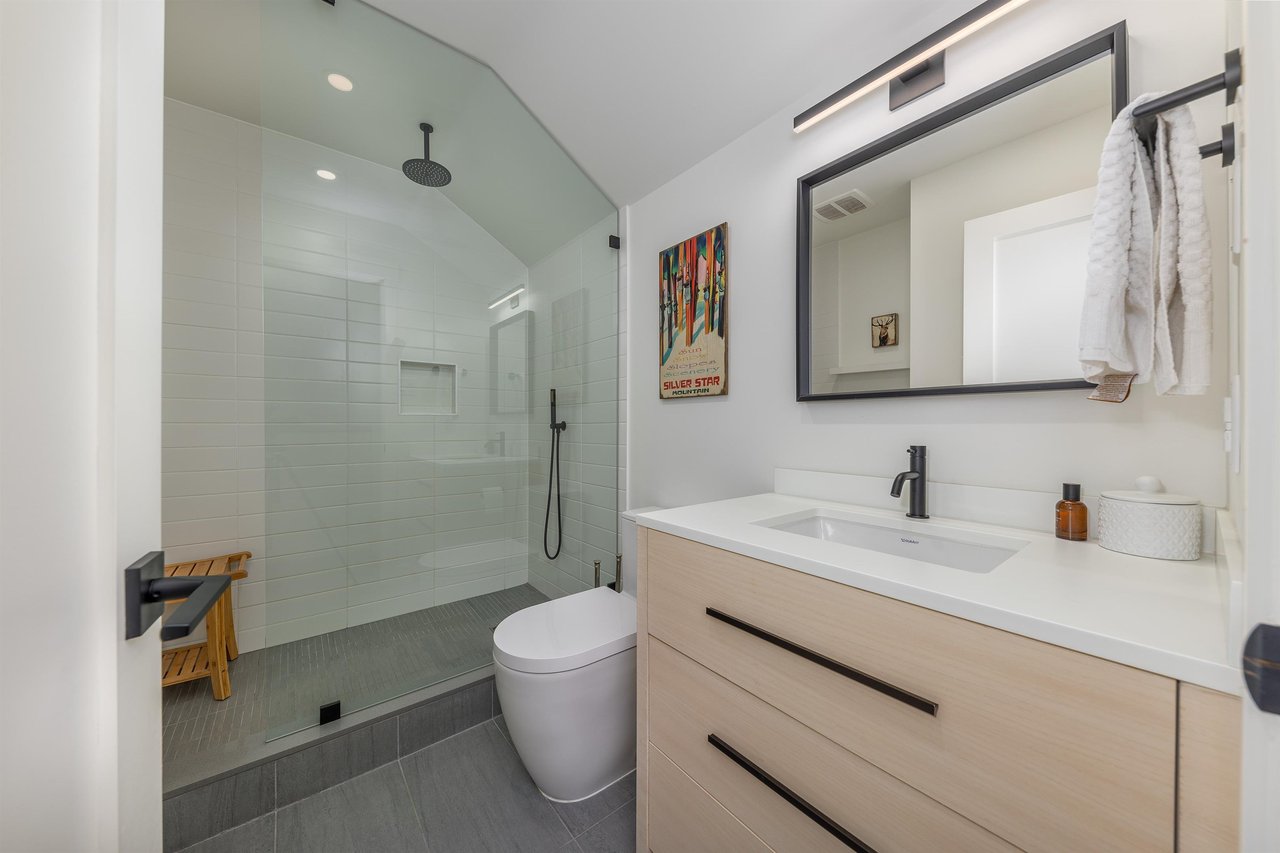 65-6127 Eagle Ridge Cres