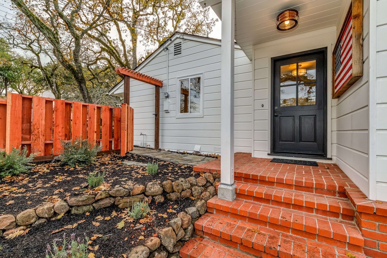 1000 Hawthorne Dr