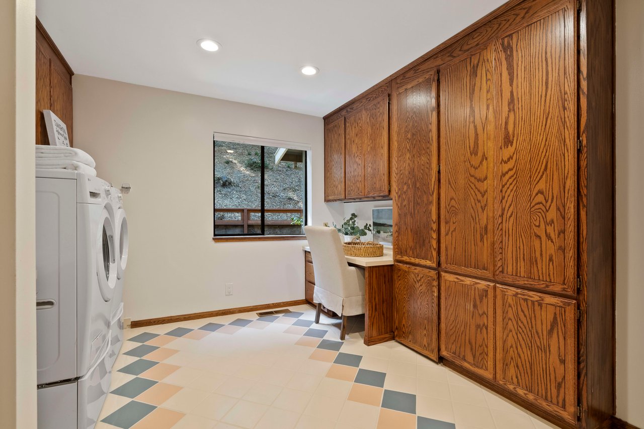 20 Saint Hill Rd