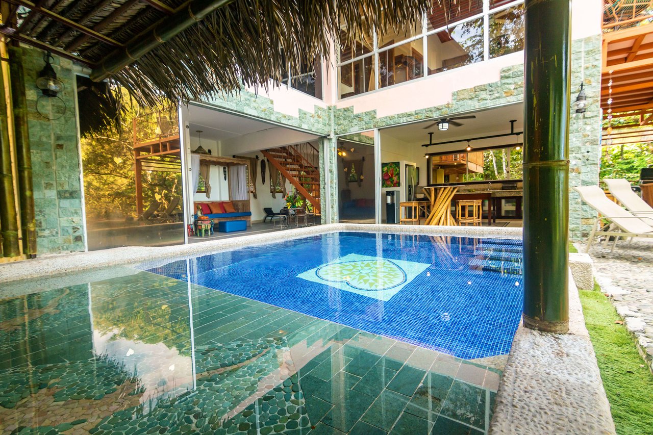 Casa Jacana, Manuel Antonio Estates- Luxury getaway that pays for itself