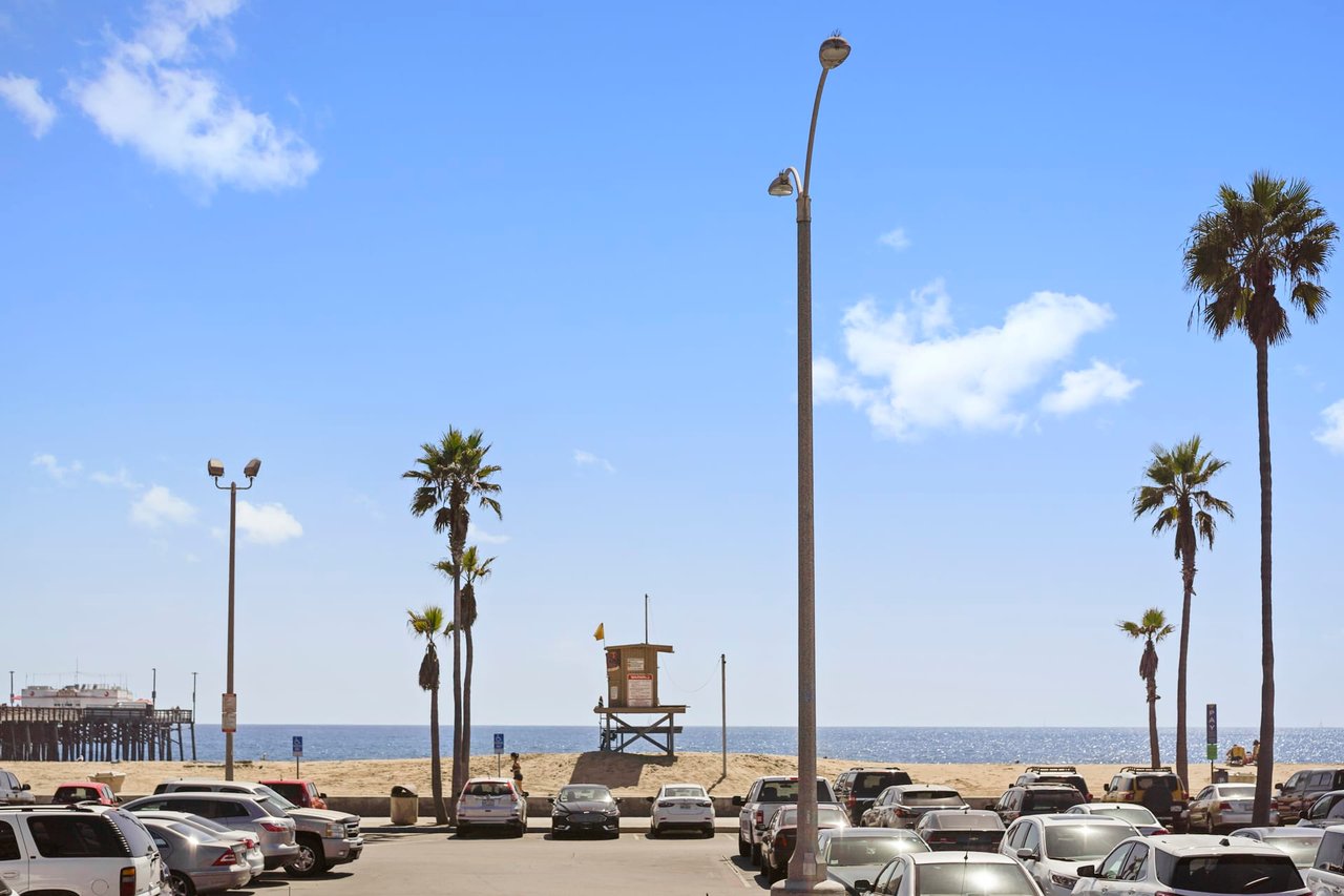 702 Oceanfront 