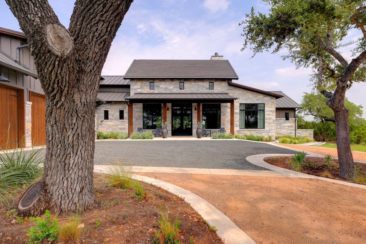 Luxury estate in Dripping Springs near Camp Lucy