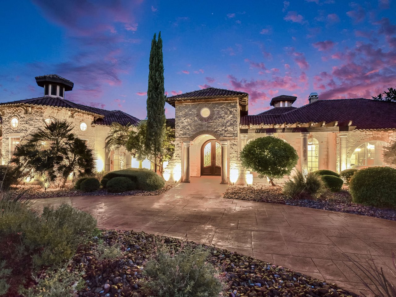 11402 Cat Springs