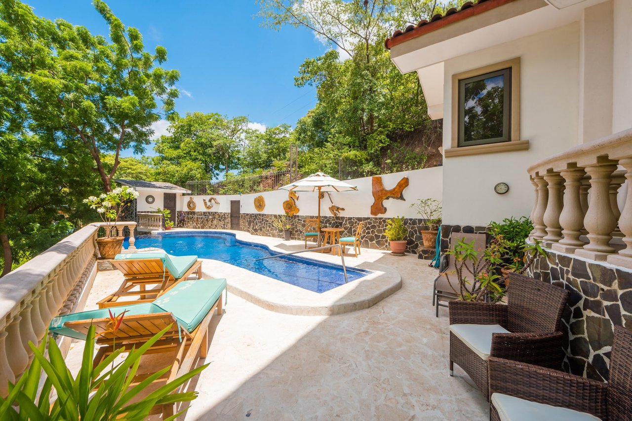 Infinity Pool Spanish Estate, Flamingo, Guanacaste