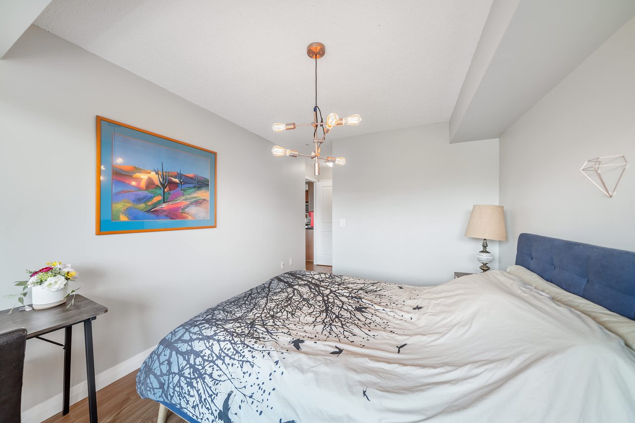 15 Stafford Street #401