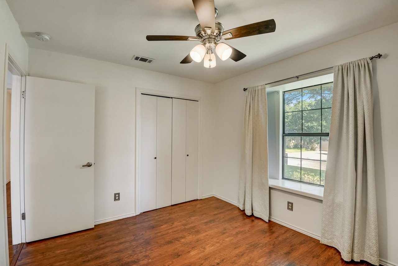 Transform this 1-Story Brushy Creek Home w/ a New Roof into Your Dream Oasis!