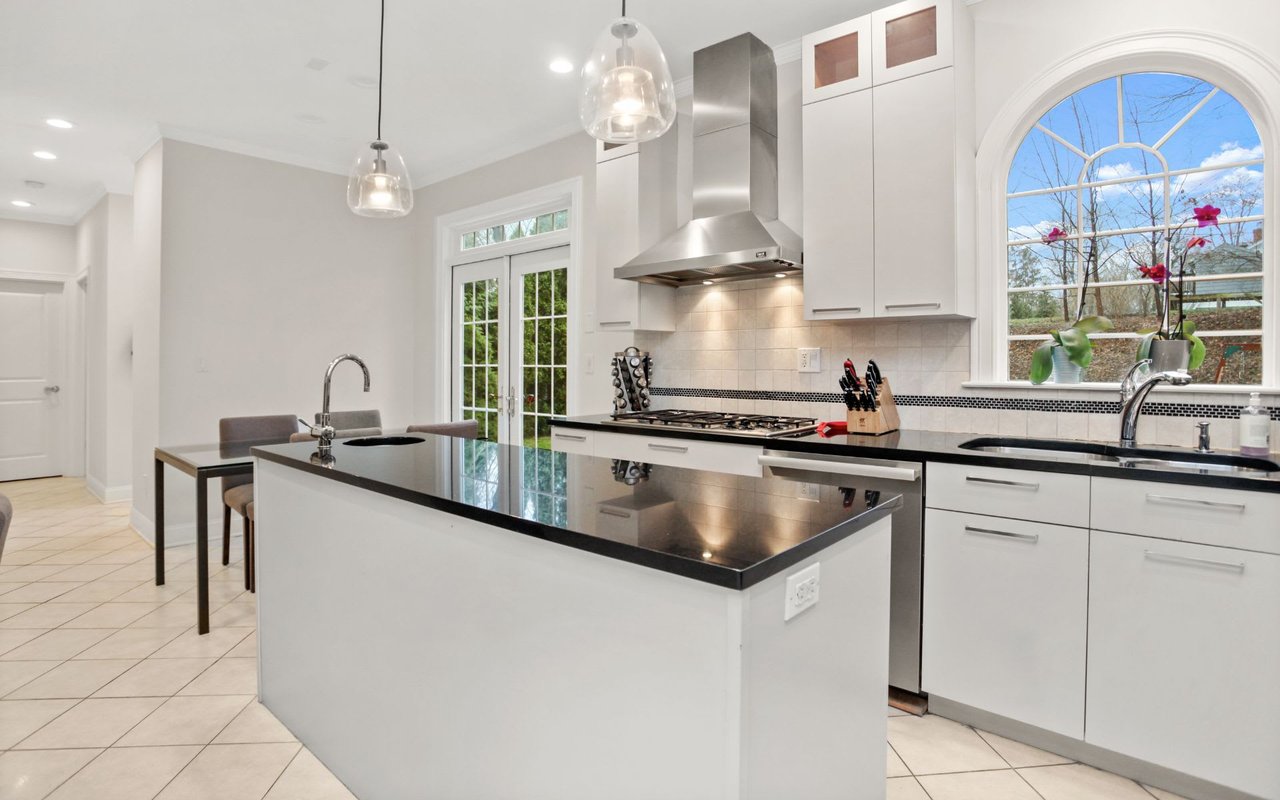 15 Ridge Dr
