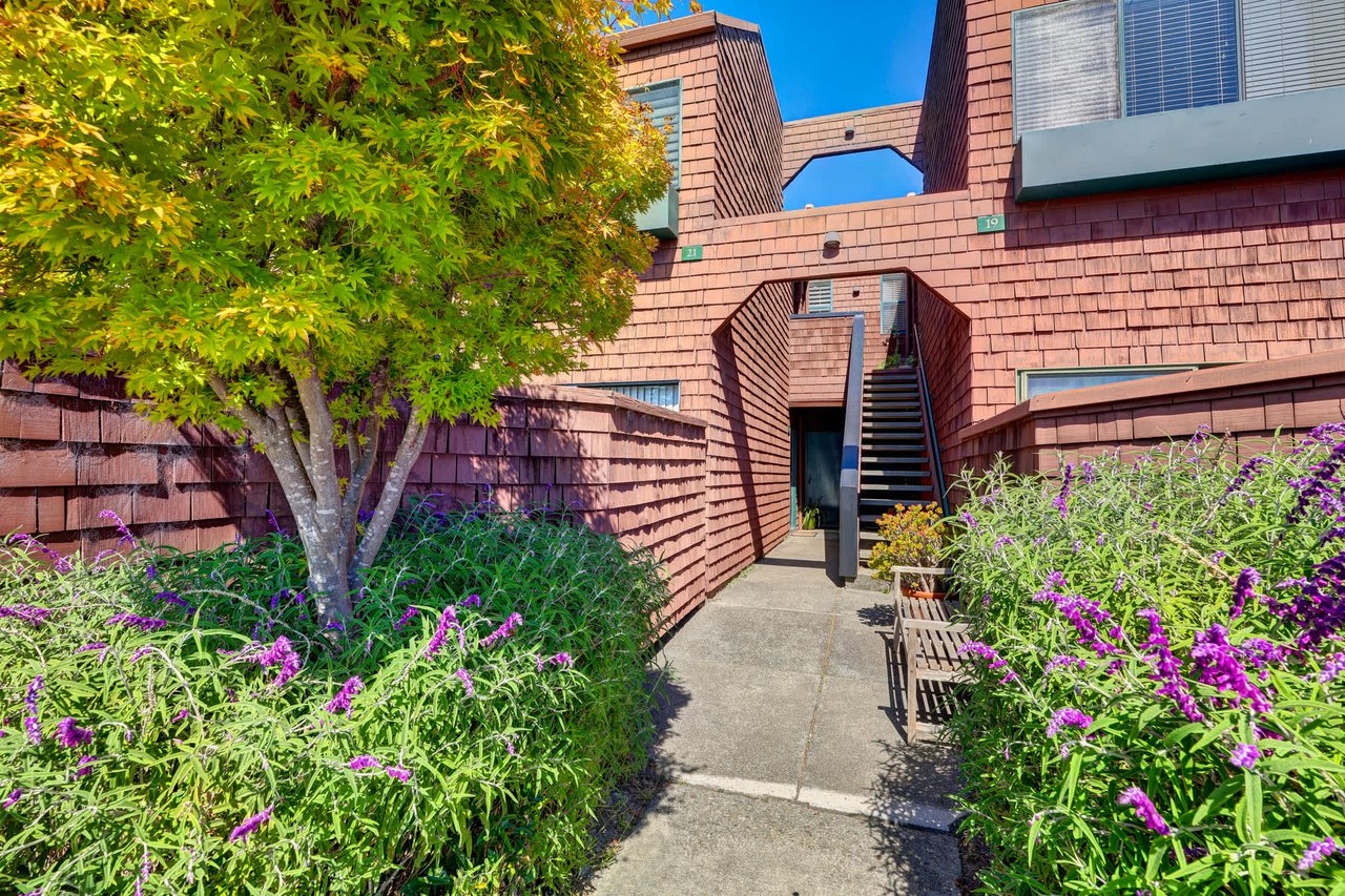 Luxury View Condo in Downtown Tiburon