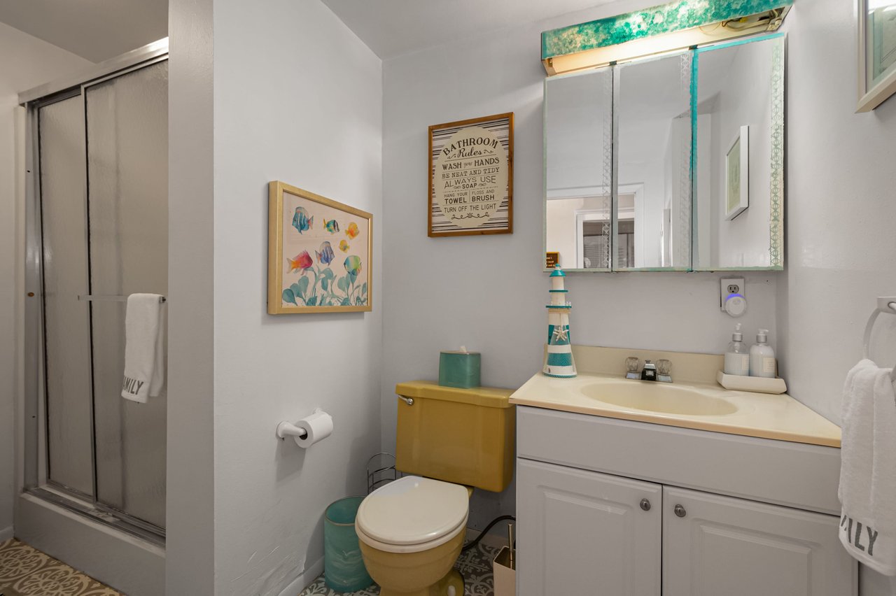 2536 MARTHA  LANE