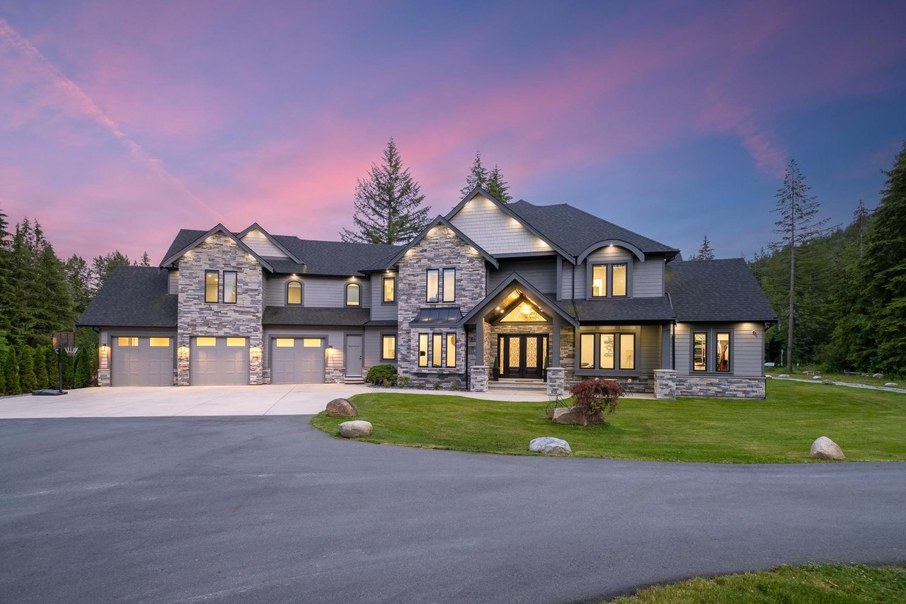 29622 Dewdney Trunk Rd