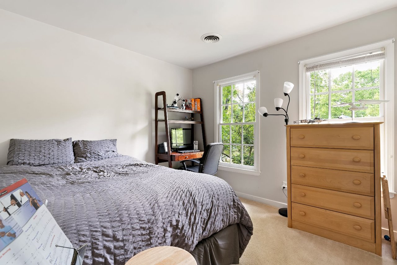 6007 Oak Landing Drive