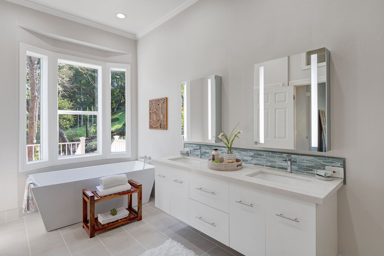 166 Crane Drive, San Anselmo