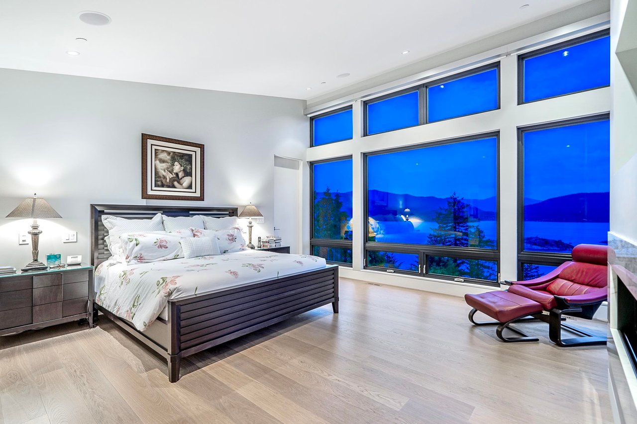 6255 St. Georges Cres