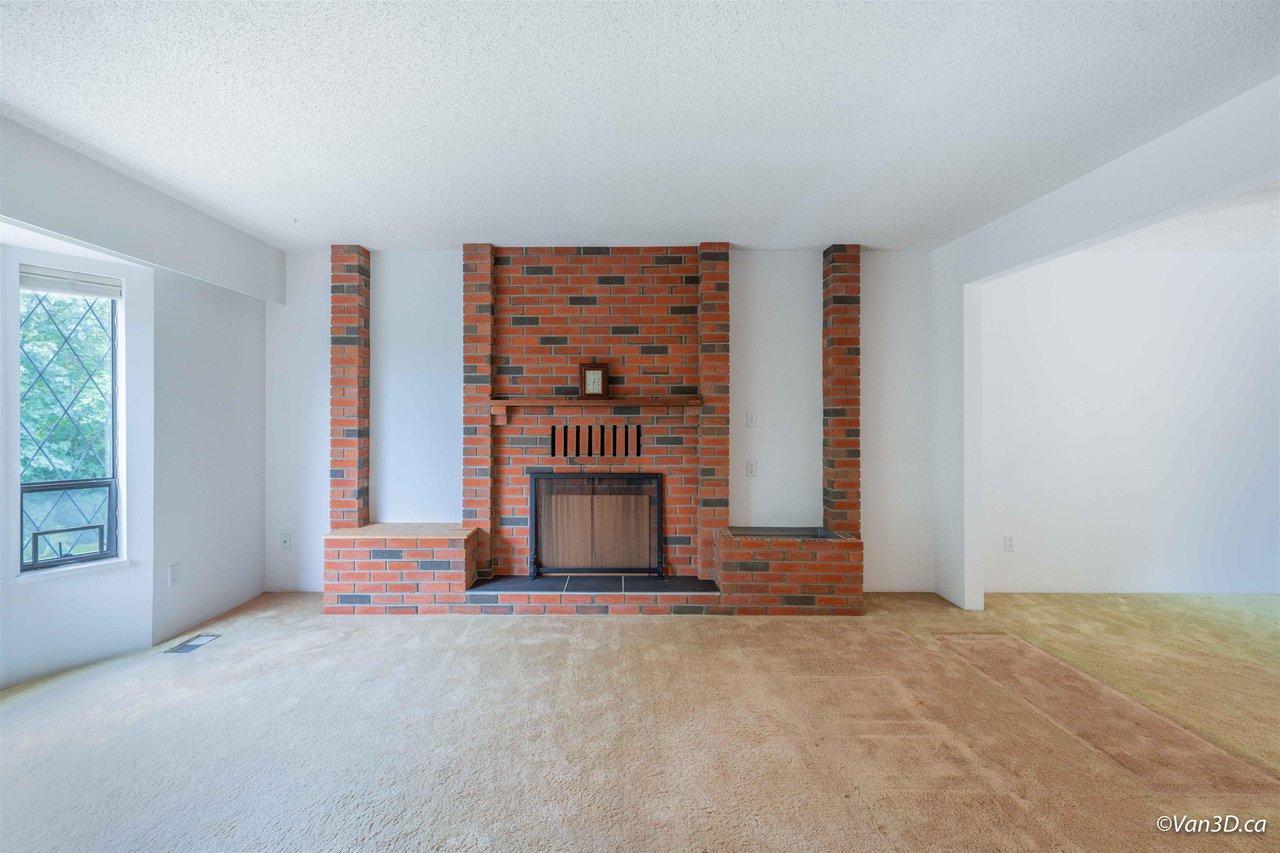 919 Lynwood Ave