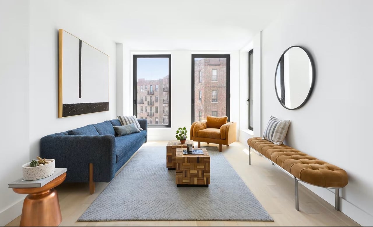 111 Montgomery St, #9H