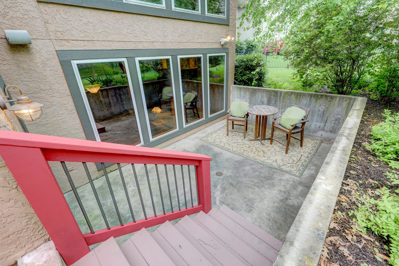 5514 W 147  Terrace