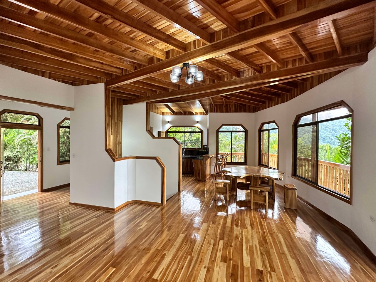 Discover the Charm of an Exotic Home in Las Tumbas, Costa Rica