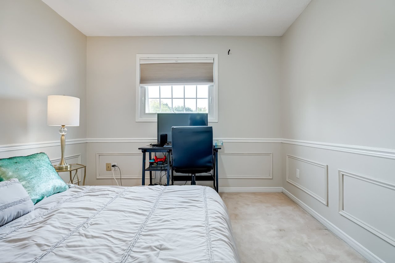 74 Penny Cres