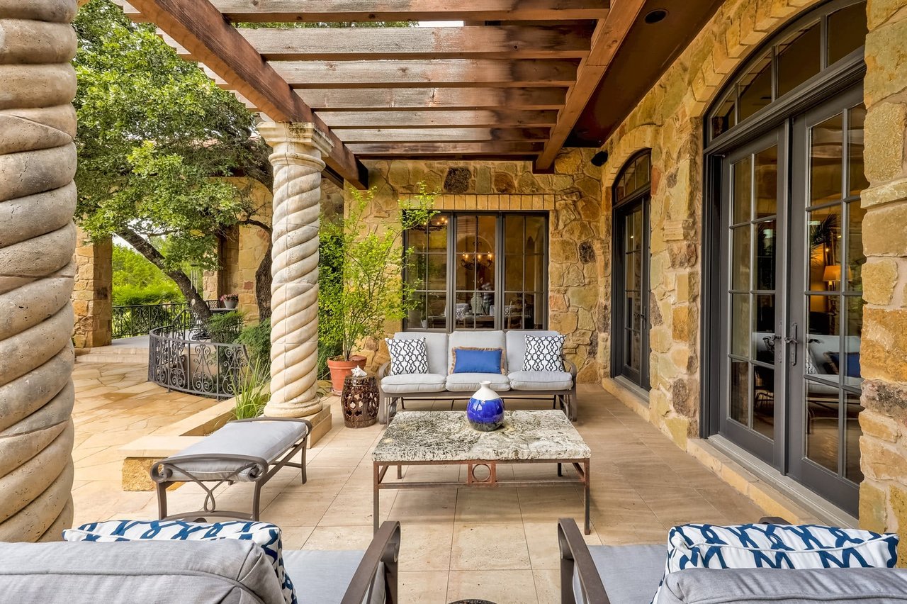 7728 Escala Dr