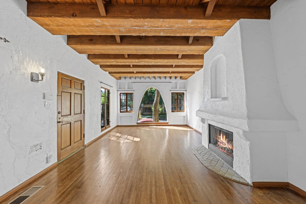 9027 Alden Dr, West Hollywood Adjacent