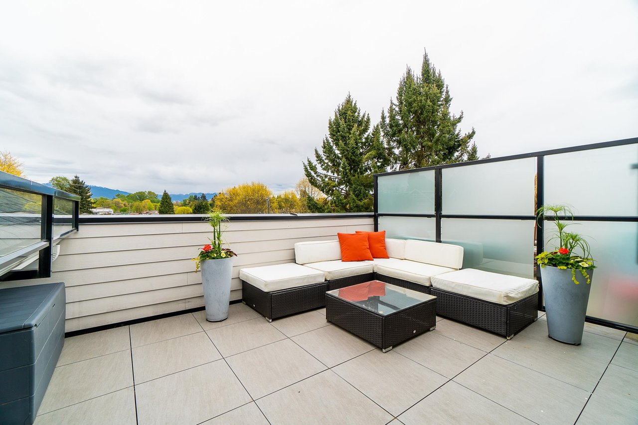 8-2717 Horley St