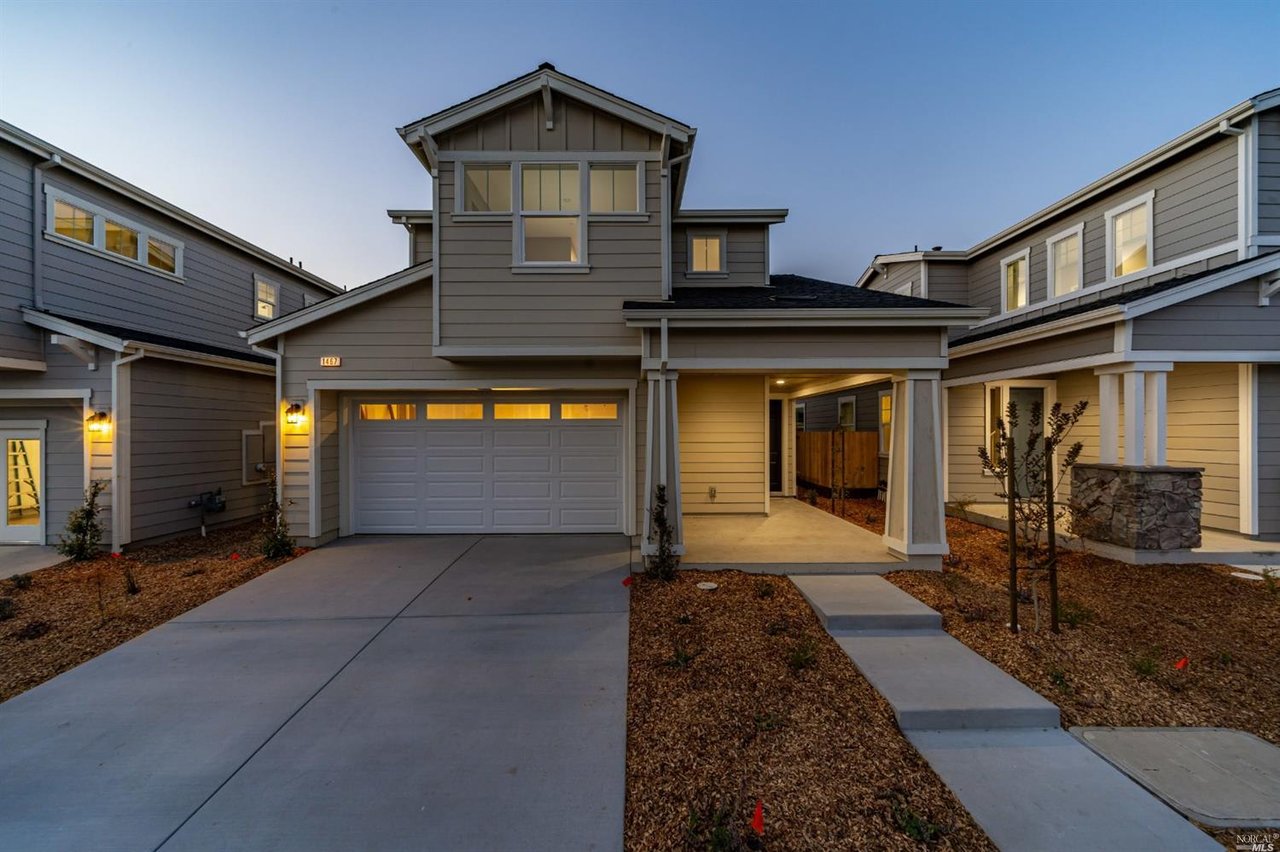 1421 Heather Dr 