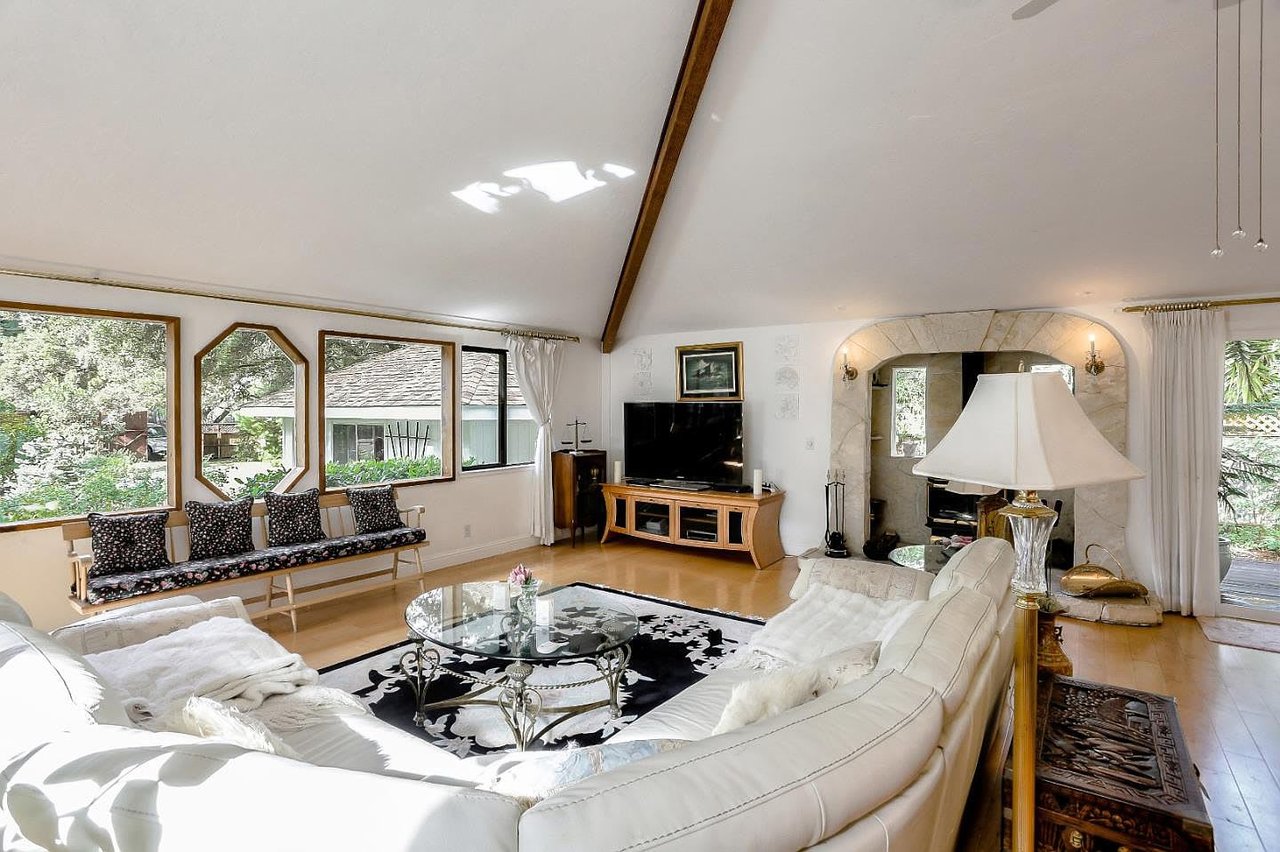 10 Upper Cir
