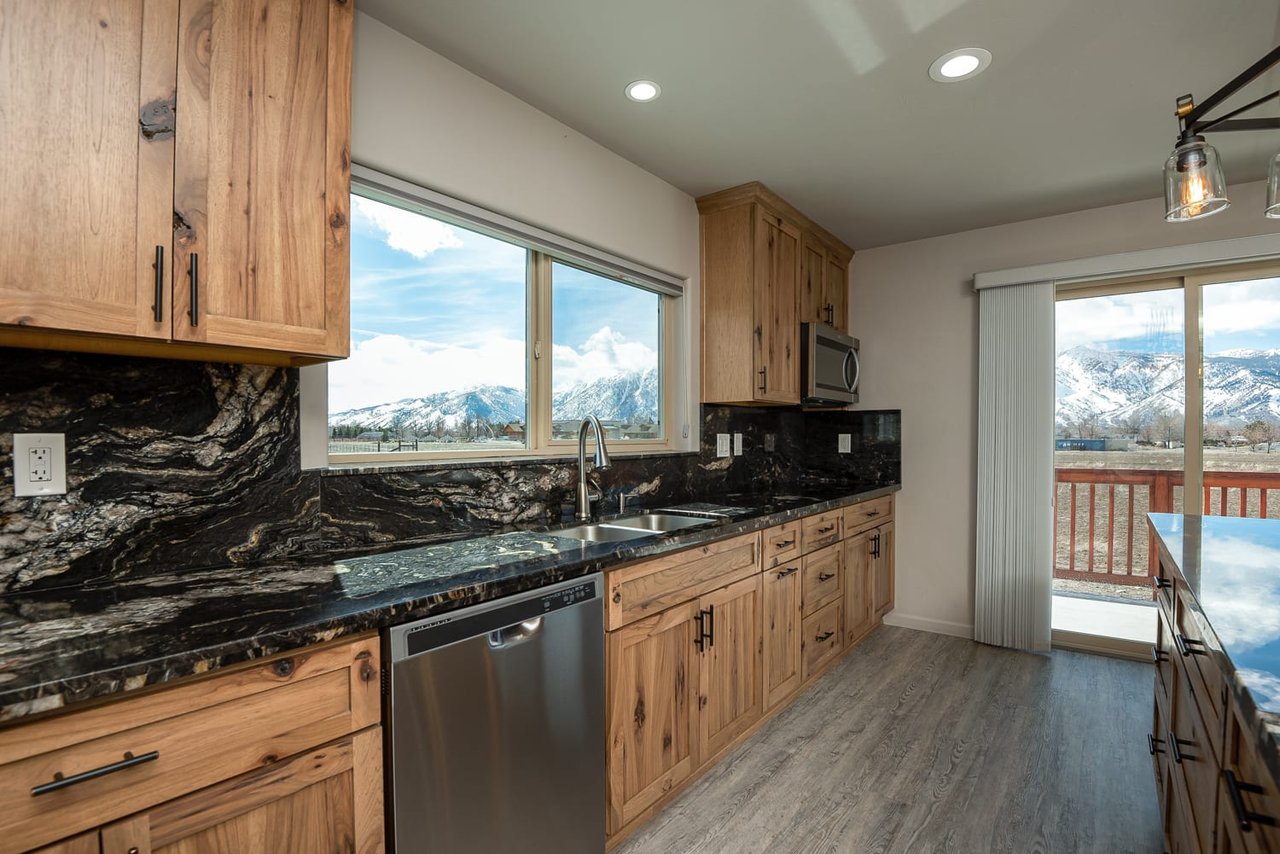 Remodeled Home with Land & Barn...Plus VIEWS