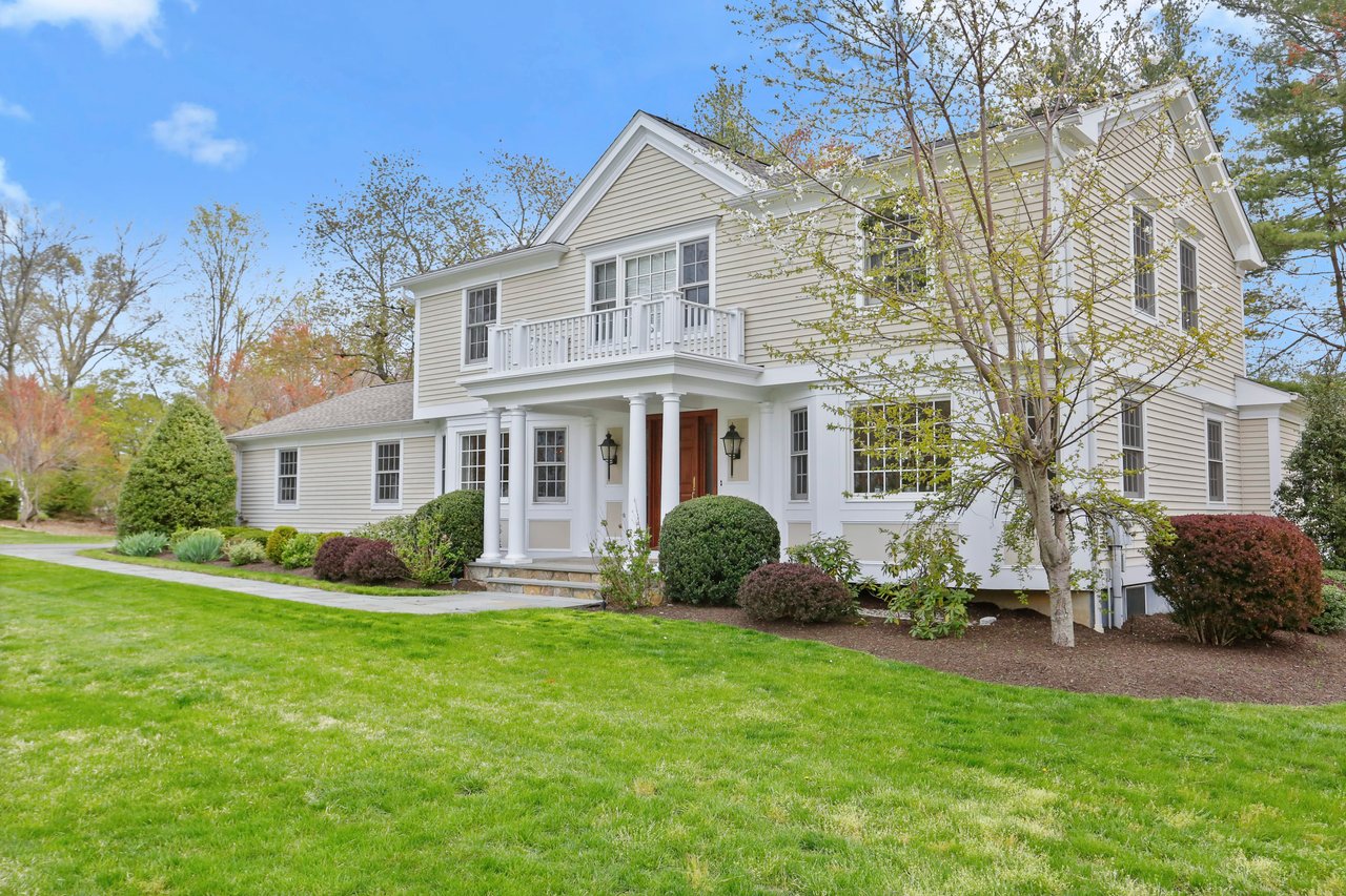 2 Pequot Drive