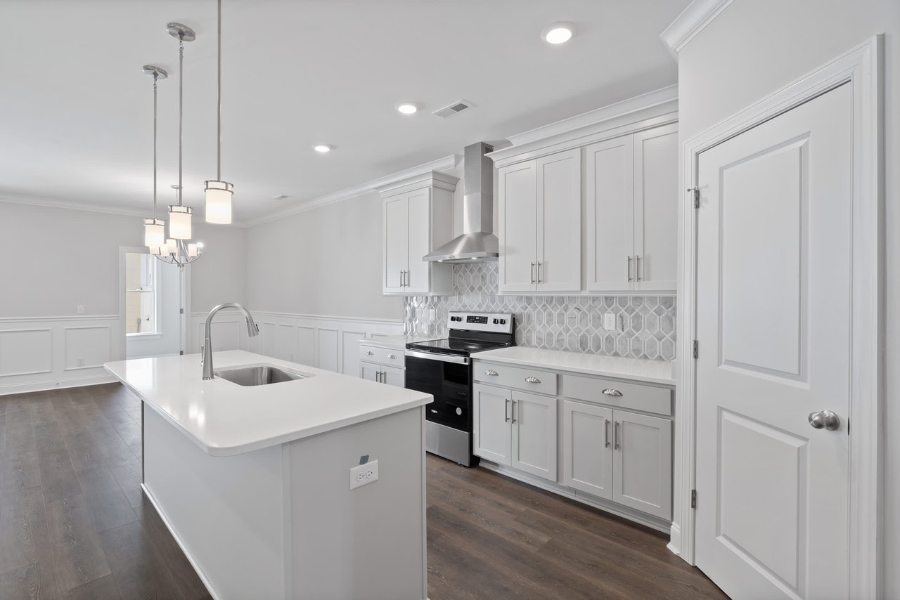 TOWN MADISON CENTRAL! Walk to your favorite Restaurants or Toyota Field!